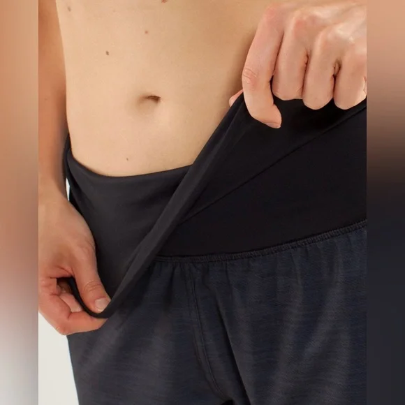 Lululemon Om Pant Commuter Denim Black / Black (Gray/Black) - Picture 5 of 15